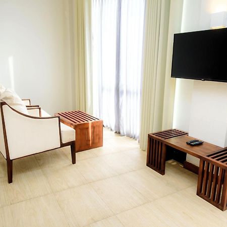 Hotel Refresh Blue Hikkaduwa Exterior foto