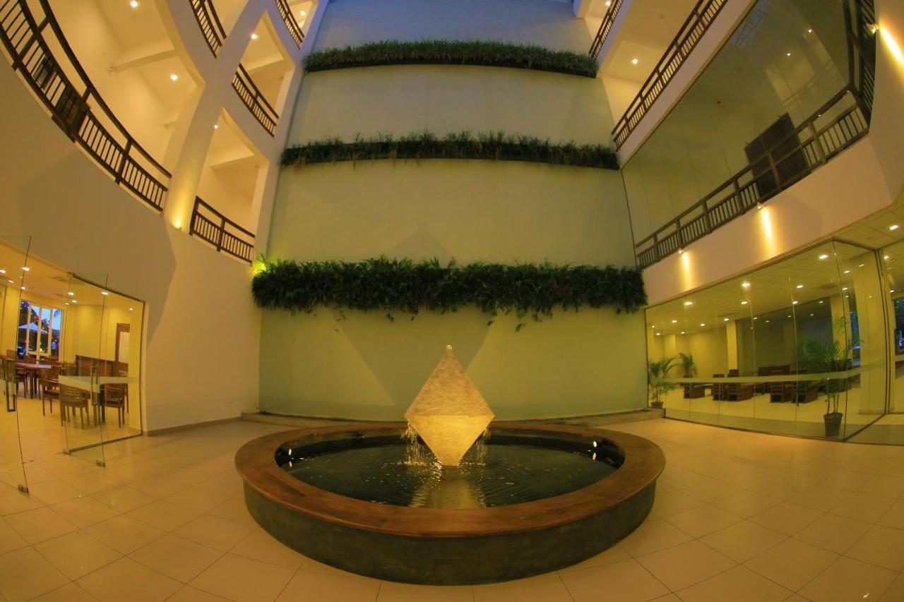 Hotel Refresh Blue Hikkaduwa Exterior foto